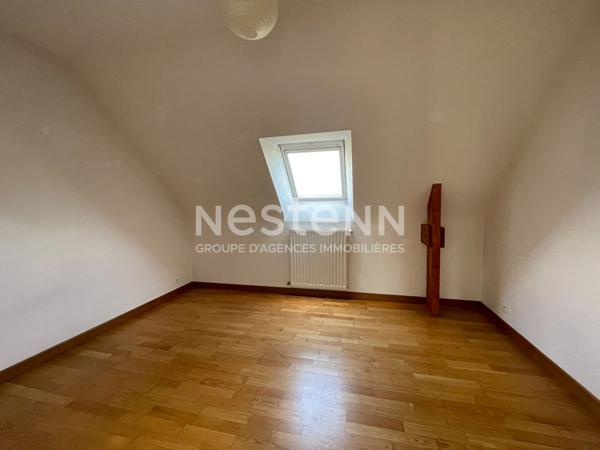 MAISON au COEUR du BOURG de GRAND-CHAMP - 4 chambres et 1 bureau