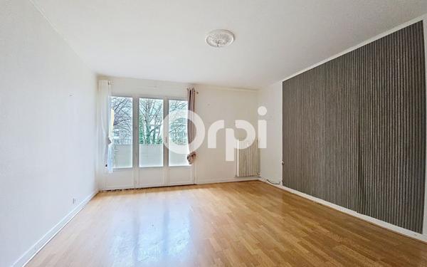 Appartement à vendre    3 pièces • 64 m2 Saint-Fargeau-Ponthierry