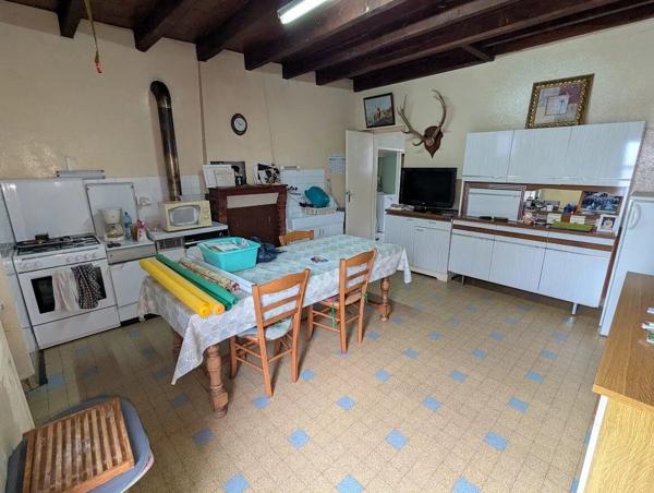 Vente Maison 5 pièces 101 m2 à La Grée-Saint-Laurent