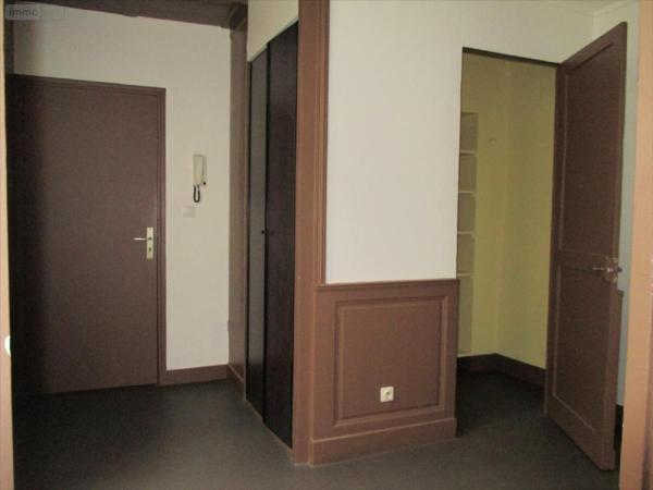 Appartement à louer à Langres en Haute-Marne (52200), ref : 020/998