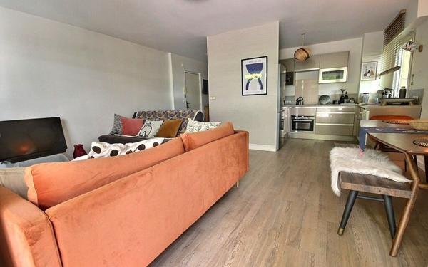 Appartement à vendre    3 pièces • 64,03 m2 Élancourt