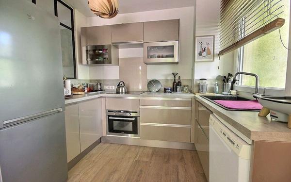 Appartement à vendre    3 pièces • 64,03 m2 Élancourt