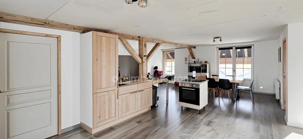 COUTHENANS (70400) ANCIEN MOULIN – 600 M² HAB – 2,7 HA – 4/5 LOGEMENTS – DÉPENDANCE