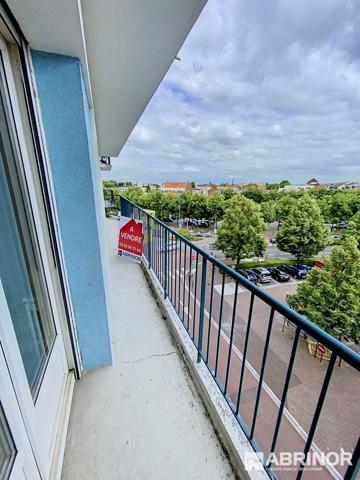 Grand appartement de 125m² avec balcon et garage TOURCOING