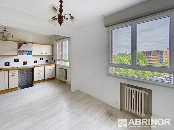 Grand appartement de 125m² avec balcon et garage TOURCOING