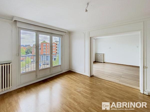 Grand appartement de 125m² avec balcon et garage TOURCOING