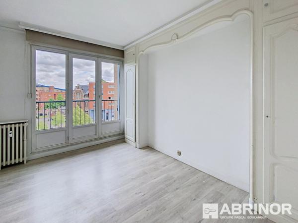 Grand appartement de 125m² avec balcon et garage TOURCOING