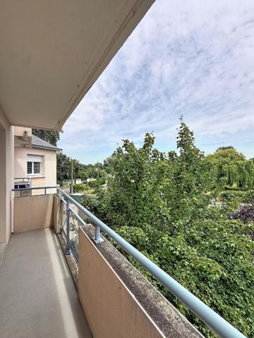 A VENDRE - Type 2 coeur des Ponts de Cé - Balcon et 2 parkings