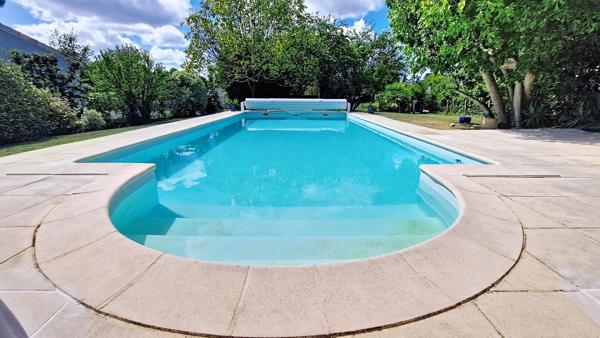 LE HAILLAN : MAISON AU CALME, 4 CHAMBRES, PISCINE
