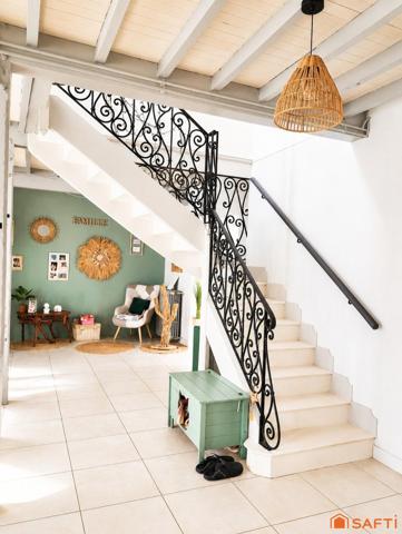 Maison familiale atypique cachet de l'ancien