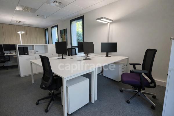 Plateau de Bureaux Moderne 204 m² avec stationnements privatifs couverts et terrasse – Parc des Glaisins (Annecy-le-Vieux)