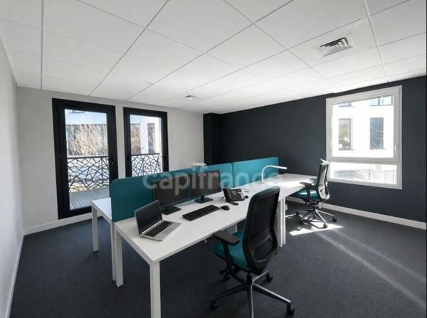 Plateau de Bureaux Moderne 204 m² avec stationnements privatifs couverts et terrasse – Parc des Glaisins (Annecy-le-Vieux)