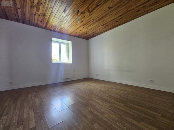 Maison à louer à Bâgé Dommartin dans l'Ain (01380), ref : 008/2378