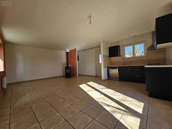 Maison à louer à Bâgé Dommartin dans l'Ain (01380), ref : 008/2378