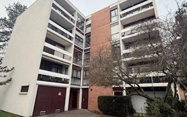 Appartement à louer    1 pièce •  Les Ulis