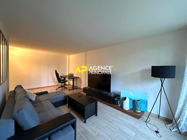 BEZONS _ Appartement 2 pièces 60.6 m2 €240 000 ** - Référence 4438