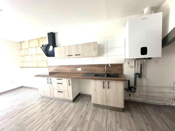 Immeuble 4 appartements- 24440  Beaumontois en Périgord.
