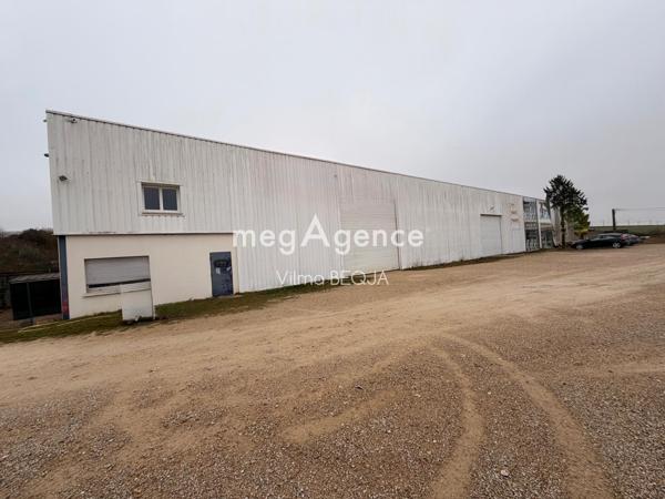 Local Commercial à MALAY-LE-GRAND, 89100 - 10 pièces 464m²
