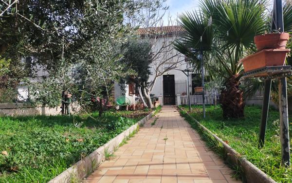 Maison à vendre    5 pièces •  Tarascon