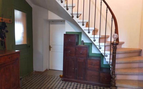 Maison à vendre    5 pièces •  Tarascon