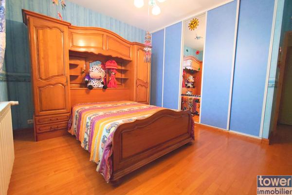Maison
                                                                                                                                                                                                                                                                                                                        5 pièce(s)                                                                                                                                                                                                          3 chambre(s)                                                                                                                                                                                                          118  m²
