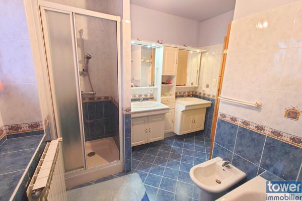 Maison
                                                                                                                                                                                                                                                                                                                        5 pièce(s)                                                                                                                                                                                                          3 chambre(s)                                                                                                                                                                                                          118  m²