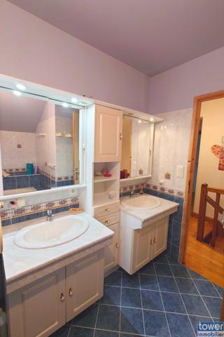 Maison
                                                                                                                                                                                                                                                                                                                        5 pièce(s)                                                                                                                                                                                                          3 chambre(s)                                                                                                                                                                                                          118  m²
