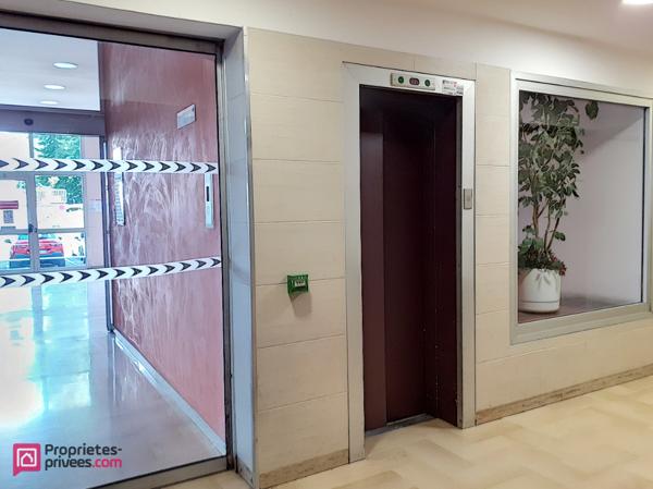 La Tronche-38700- Appartement rénové, 1 chambre , 48 m2 .148000