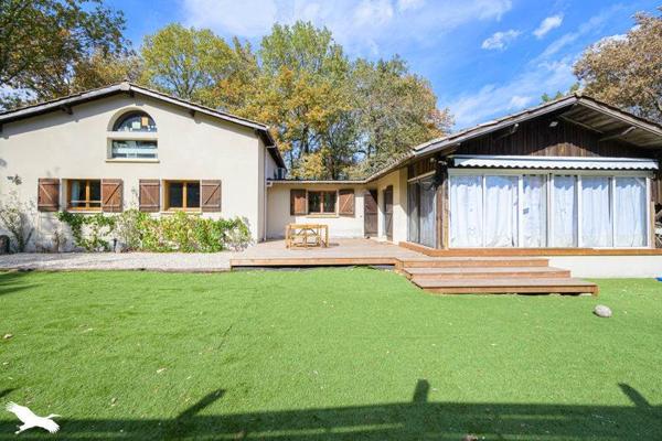Maison à vendre 684 816 € Mios 11 p 250 m² DPE C