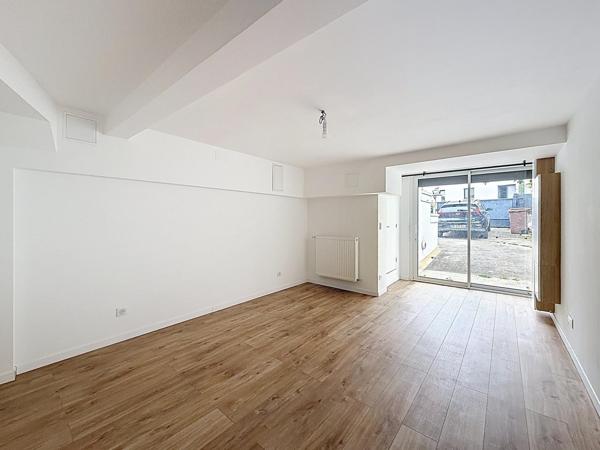 Maison en parfait état 3 chambres DPE D 2 parking