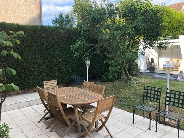 MAISON DE 6 PIECES A VENDRE A PLAISIR - AQUEDUC