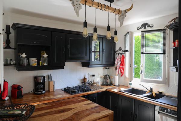 MAISON DE 6 PIECES A VENDRE A PLAISIR - AQUEDUC