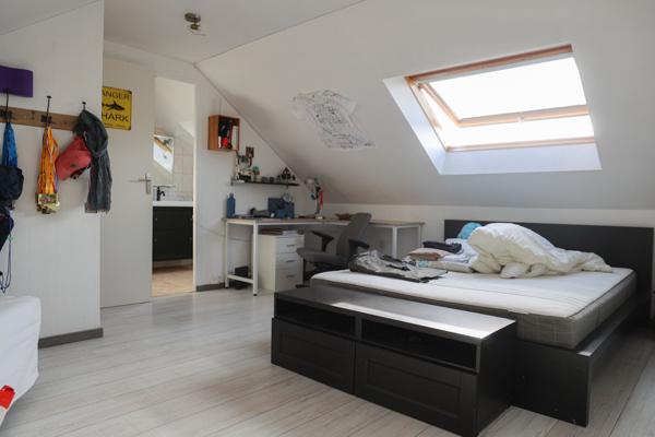 MAISON DE 6 PIECES A VENDRE A PLAISIR - AQUEDUC