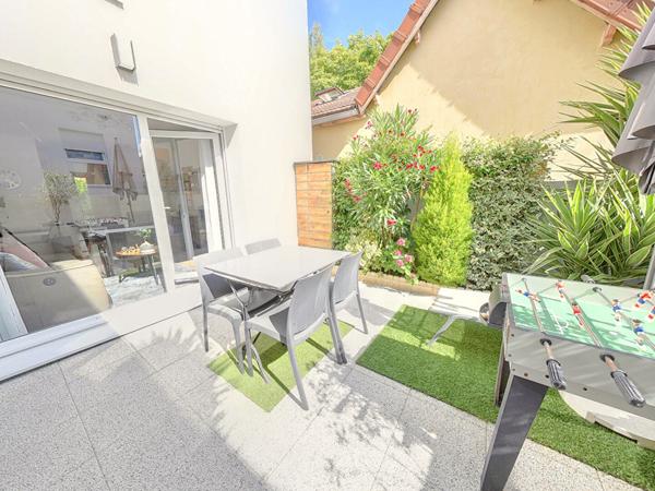 Maison Romainville 4 pièce(s) 82.15 m2