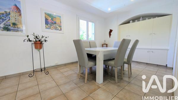 Maison à vendre 6 pièces 193 m² Peymeinade