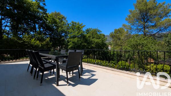 Maison à vendre 6 pièces 193 m² Peymeinade