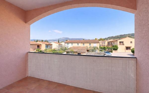 Appartement à vendre    1 pièce •  Mouans-Sartoux