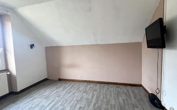 Maison à vendre    5 pièces •  La Broque