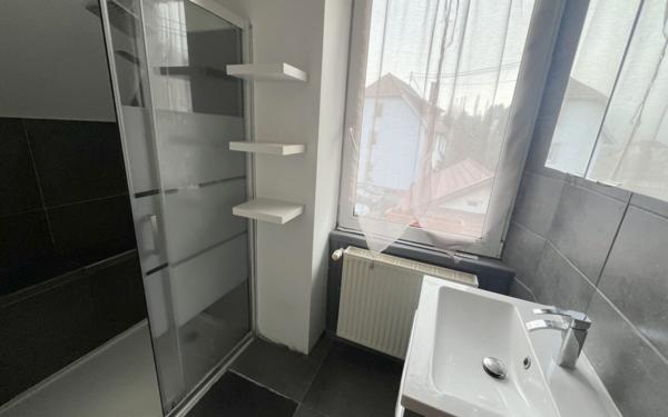 Maison à vendre    5 pièces •  La Broque