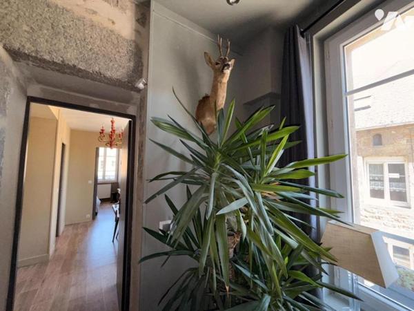 BARFLEUR - MMEUBLE A USAGE DE COMMERCE ET D'HABITATION