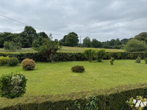 Maison en pierre à vendre avec 3,8 hectares de terrain