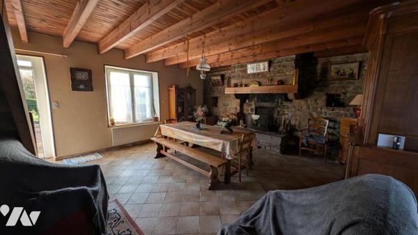 Maison en pierre à vendre avec 3,8 hectares de terrain