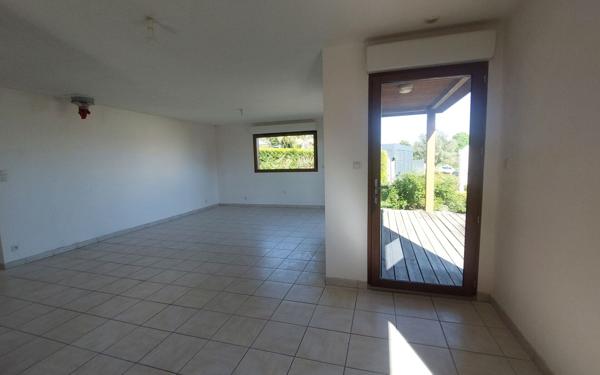 Maison à vendre    5 pièces • 143 m2 Theix