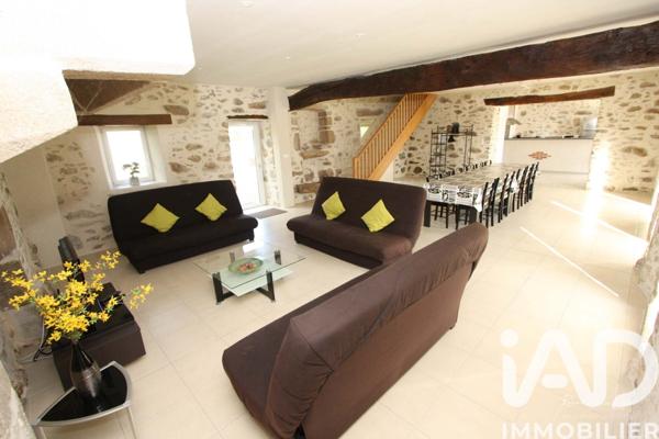 Maison à vendre 13 pièces 251 m² Le Poiré-sur-Vie