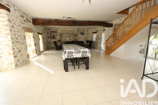 Maison à vendre 13 pièces 251 m² Le Poiré-sur-Vie