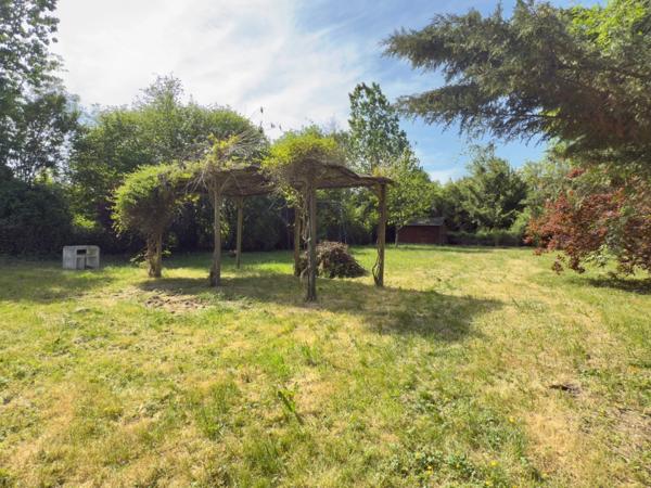 Maison à vendre 5 pièces, 93m2 sans vis à vis et dans un quartier calme PEZOU (41)