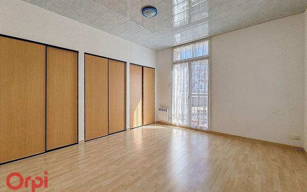 Maison à vendre    5 pièces •  Prades