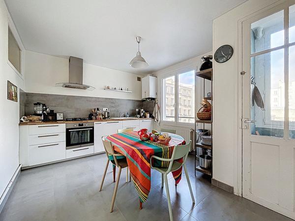 A VENDRE - GRAND APPARTEMENT - TRIANGLE D'OR - BREST