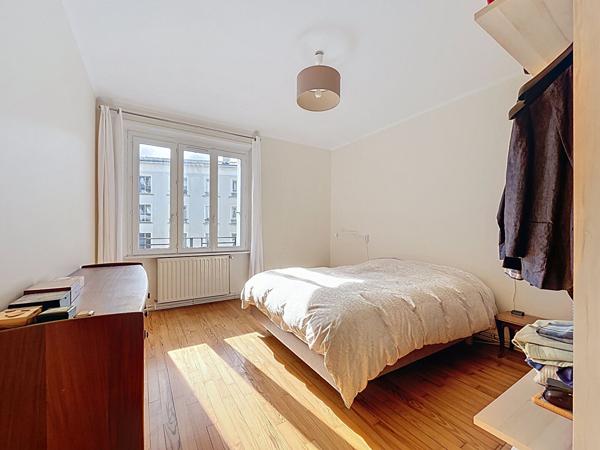 A VENDRE - GRAND APPARTEMENT - TRIANGLE D'OR - BREST