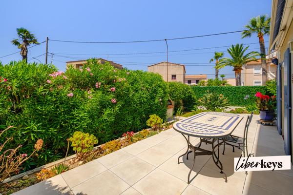 Fréjus – Maison mitoyenne de  102 m² - 3 chambres - Garage - Proche des commerces et de la base Nature